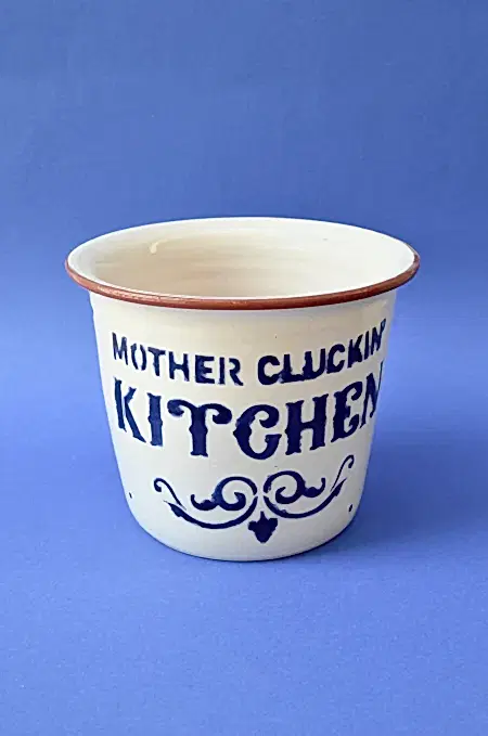 "Mother Cluckin Kitchen" Kaşıklık